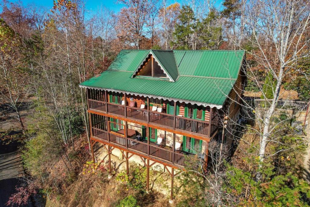 Spacious Smokies Cabin - Hot Tub With Mountain Views แกตลิงเบิร์ก ภายนอก รูปภาพ