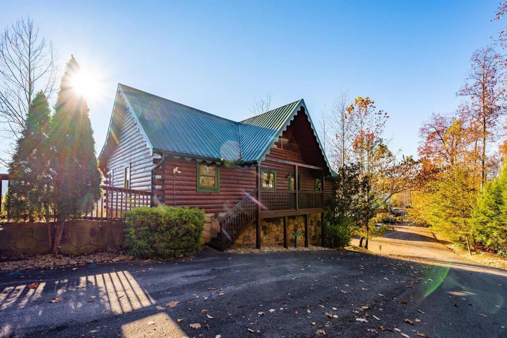 Spacious Smokies Cabin - Hot Tub With Mountain Views แกตลิงเบิร์ก ภายนอก รูปภาพ